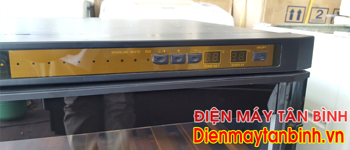 bảng điều khiển tủ rượu Kadeka